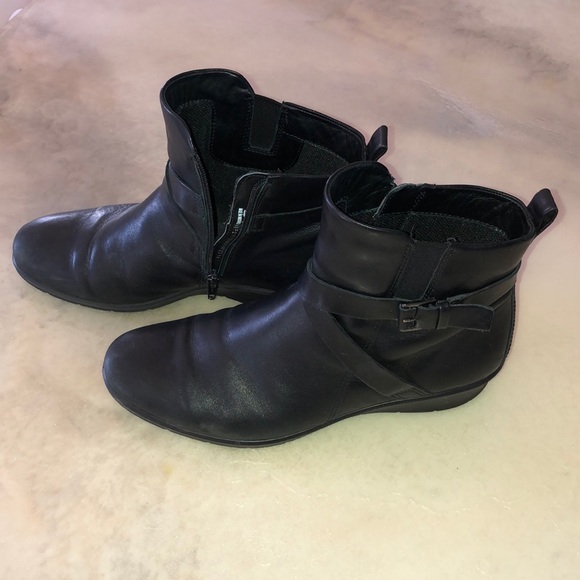 COPY - ECCO Ankle Boot ➰ Size 9 (or 40) - Picture 3 of 4